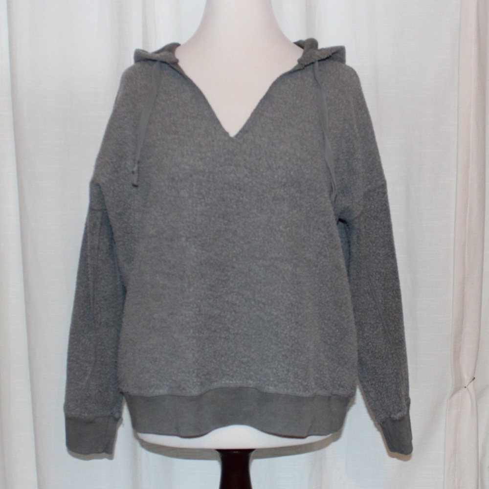 American Eagle Outfitters Sweatshirt